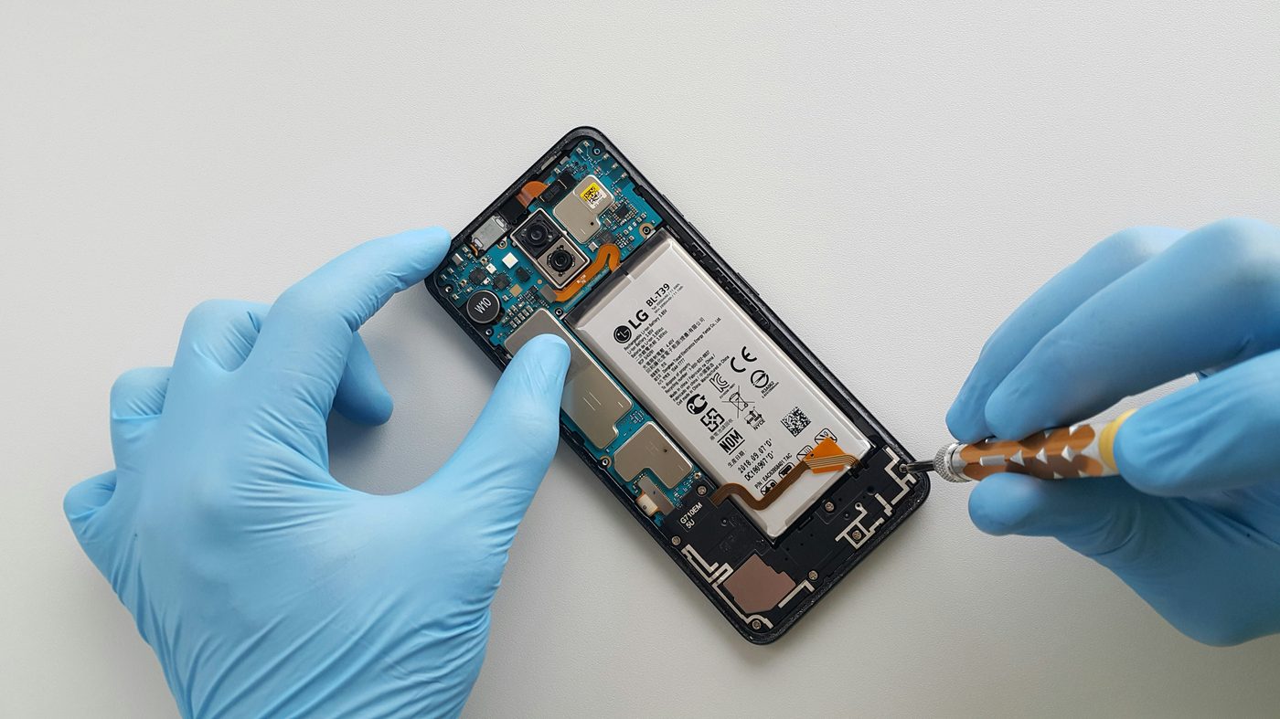 Curso reparación celulares — apertura LG y diagnóstico