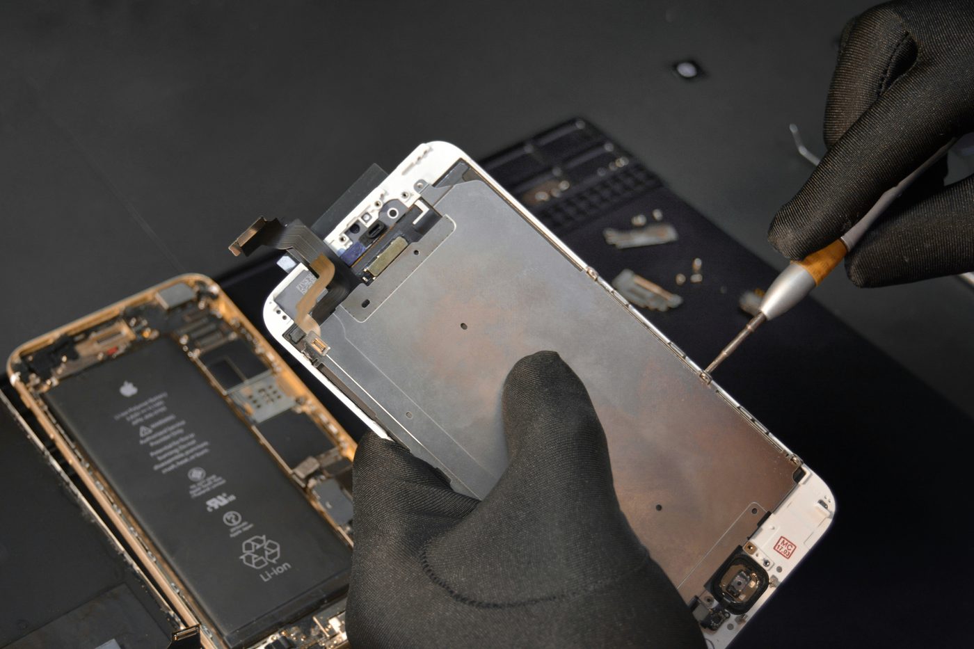 Curso de reparación de móviles — microsoldadura SMD en placa base